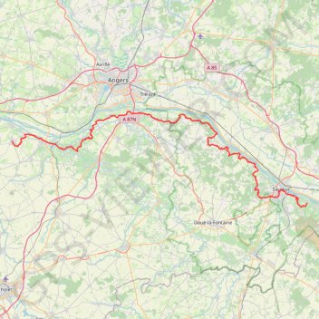 Trace GPS GR3 De Souzay-Champigny à Mauges-sur-Loire (Maine-et-Loire), itinéraire, parcours